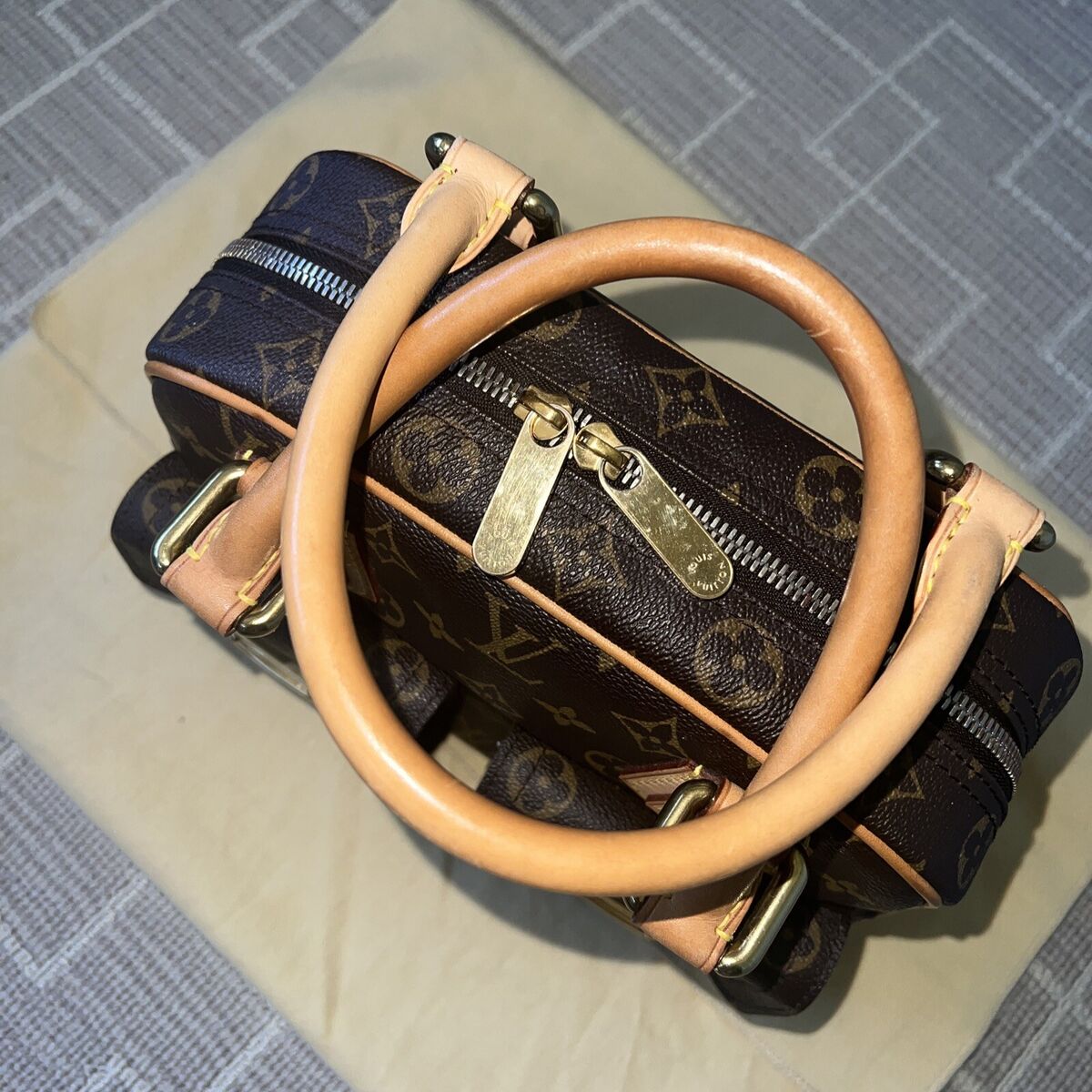 Louis Vuitton Manhattan PM Monogram Preowned | eBay Louis Vuitton Manhattan PM Monogram Preowned | eBay