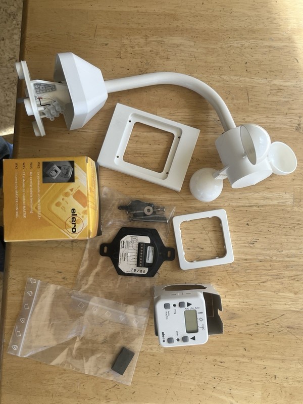 Elero Sonneboy Master Control System With Wind Sensor.  Open Box, Appears New