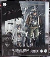 MAFEX JUSTICE LEAGUE KNIGHTMARE BATMAN 610386