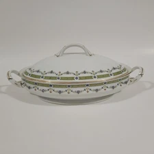 Crown Imperia oval Soup covered dish czecho-slovvakia 1792