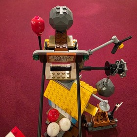 LEGO The Angry Birds Movie: Pig City Teardown (75824) Complete with Instructions