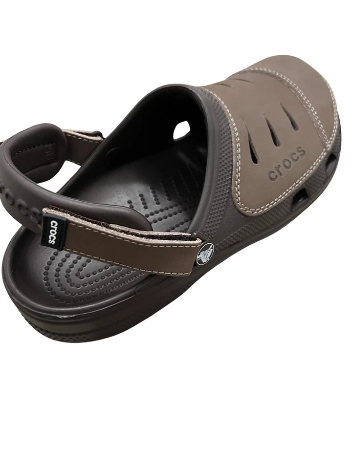 CROCS Bogotá Zuecos Cuero Sin Cordones Amplio Calce Zapatos Correa para el Tobillo Sandalias para Hombres Foto 2 de 4