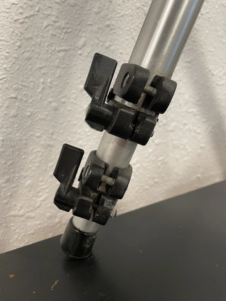 Bogen Manfrotto Professional Tripod 3021 Tripod w/ #141 Mount - Image 3 of 4