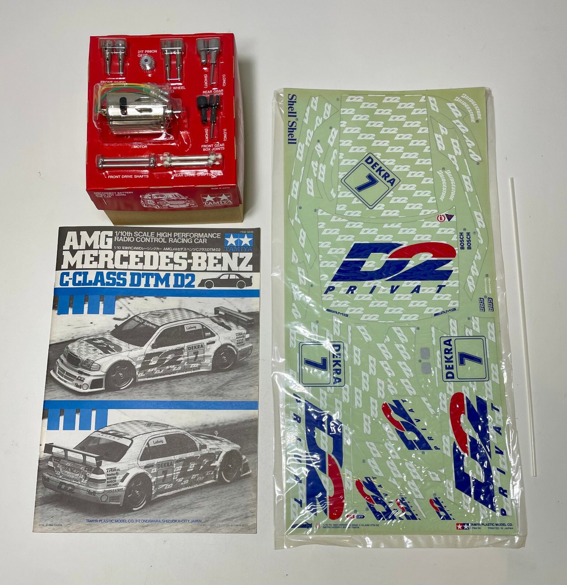 TAMIYA 58139 1/10 R/C 4WD AMG Mercedes-Benz C-Class DTM D2 (TA02