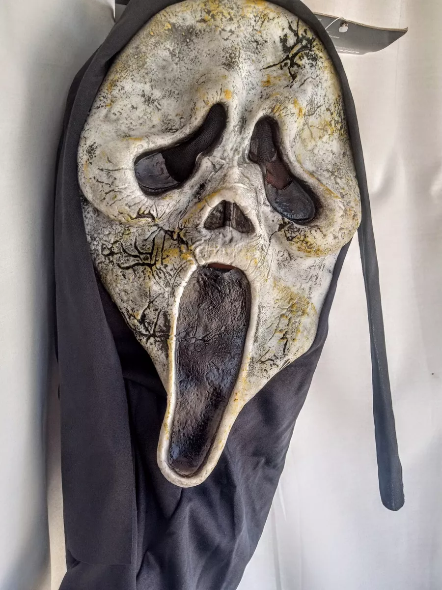 Zombie Ghostface mask looks just like Scream 6 Ghostface : r