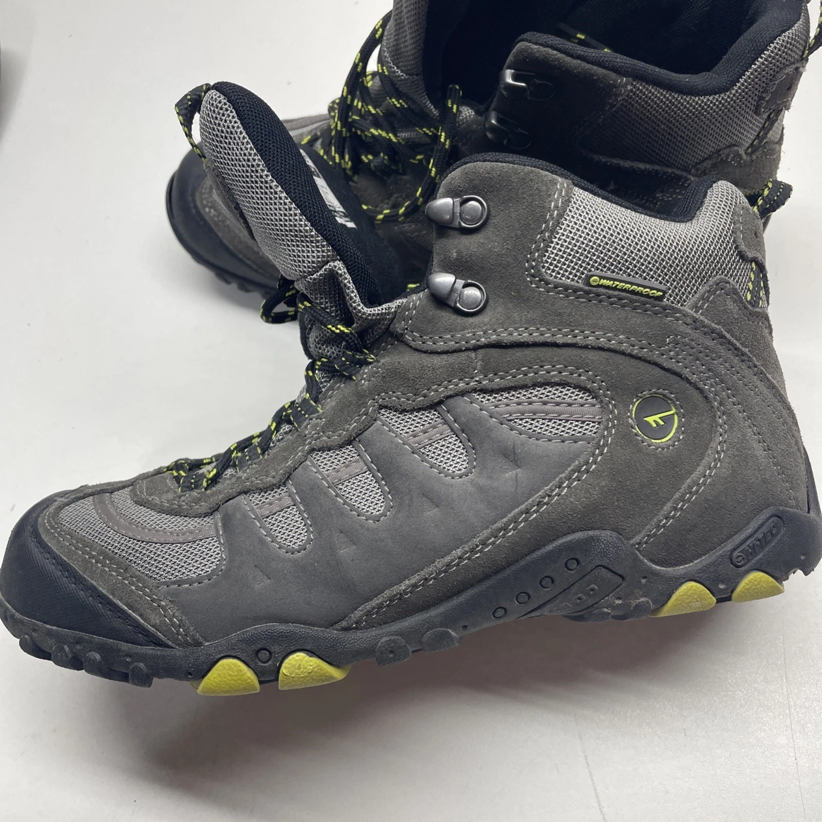 Hi-Tec Men’s Size 8 Us￼ Waterproof Hiking Boots Good Condition A/15￼