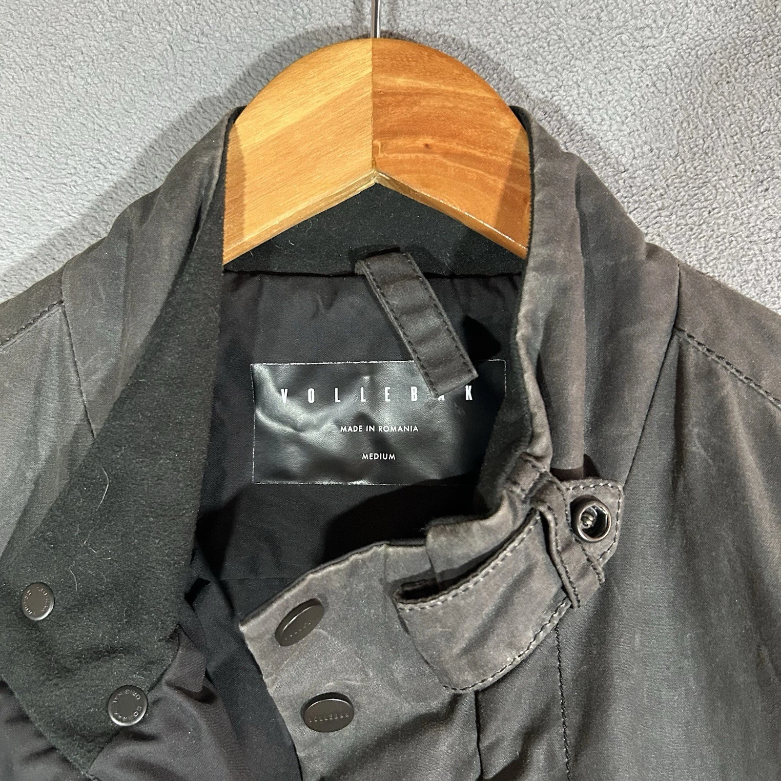 Vollebak Planet Earth Jacket Medium Black Waxed Cotton Beeswax Utility Coat - product detail image 4