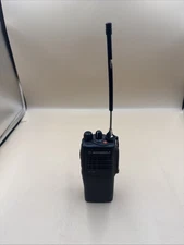 Motorola HT750 UHF 450-512Mhz 4W 16CH Two WAY Radio  AAH25SDC9AA3AN