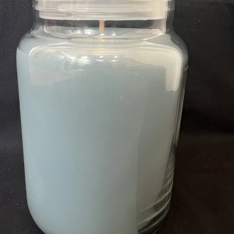 Yankee Candle BEACH BLUE 2013 LIMITED EDITION 22oz VERY HTF! NEW/FRESH - Image 4 of 4