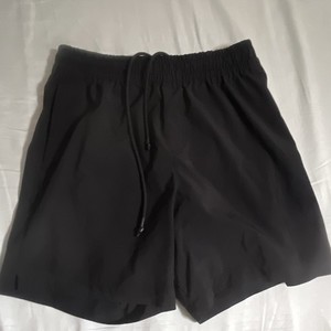 Aero MVMT Men’s Black Solid Flat Front Shorts Drawstring Elastic Waist