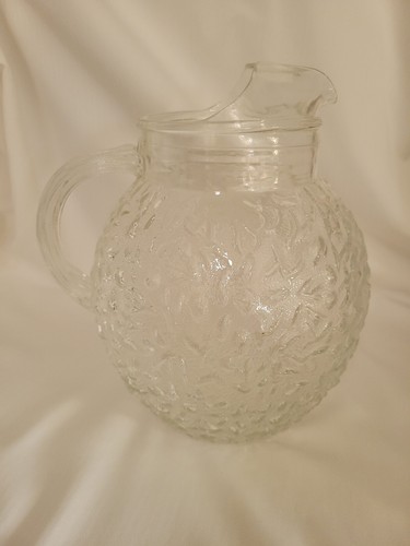 Vintage Anchor Hocking Clear Glass Pitcher for Tea or Koolaid - Picture 2 of 2