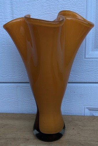 Art Glass 9” Stretch Vase Hand Blown Ruffled Handkerchief MCM Orange - Picture 4 of 7