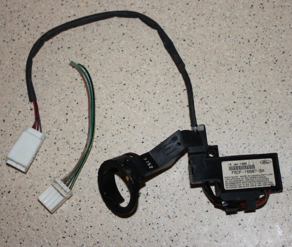 98 Ford Expdition Anti Theft Pats transceiver F6DF-15607-BA OEM 90