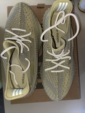 yeezy size 2.5