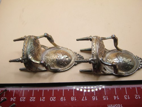 Antikes Paar weiße Metall Stubenstühle teilweise gemarkt Chester - Bild 8 von 9