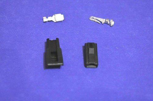 GM 1 Cavity Black Nylon Wiring Harness Connector & Terminals 1 Male 1 Female - Picture 7 of 8