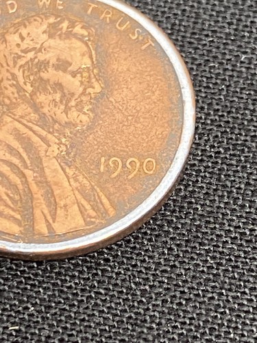 L@@k: A Unique 1990 No Mint Mark Penny With Silver Edge Very Different - Picture 2 of 9