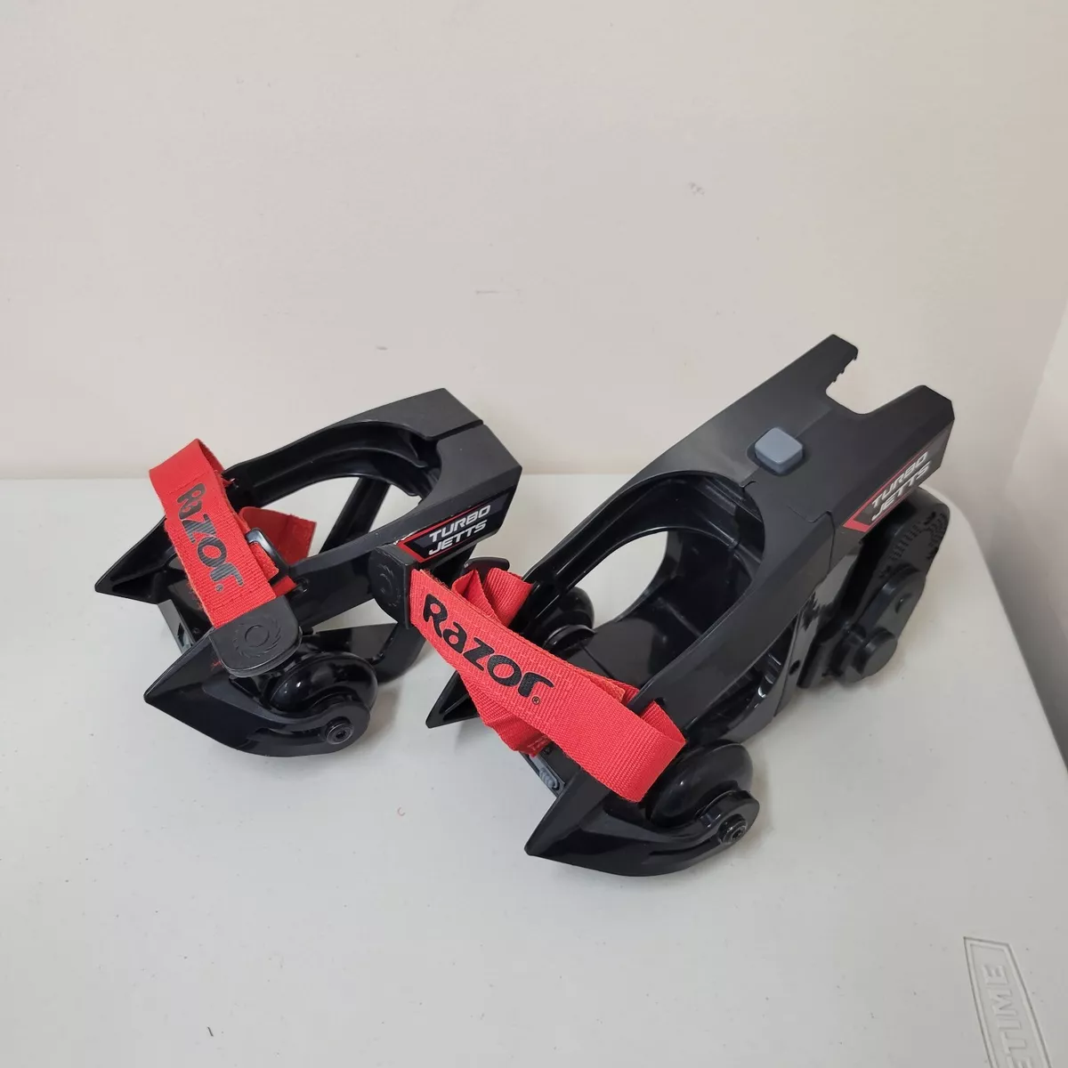 Razor 25156199 Turbo Jetts Electric Heel Wheels Black Not