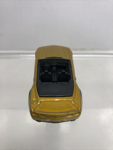 Hot Wheels Camaro Convertible Concept Gold 1:64 Die Cast - Picture 6 of 11