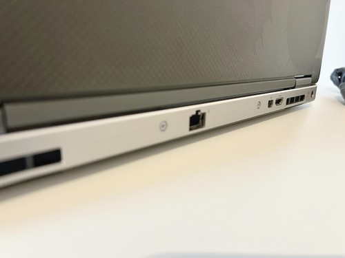 Dell Precision 7590 15.6'', i9 9880H, 64GB RAM, 4TB NVMe, Nvidia Quadro RTX3000 - Photo 6/20