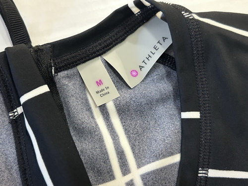 Athleta Long Sleeve Lanikai Athletic Rashguard Pullover Size Medium NWT - Picture 3 of 15