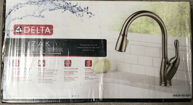 Delta Izak Sprayer Kitchen Faucet In Stainless 19939 Ss Dst For