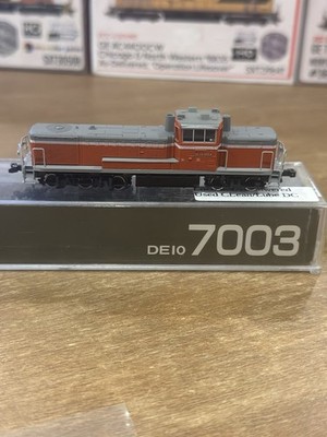 KATO N Gauge DE10 Warm Terrain 7011-2 Model Train Diesel Locomotive Lightly Used