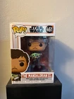 Funko Pop! Vinyl: Star Wars - The Mandalorian with Grogu #461