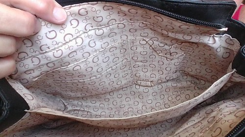Guess Los Angeles Quilted Multi-Pocket Shoulder Purse Med Bag Bling Clip AWESOME - Picture 24 of 24