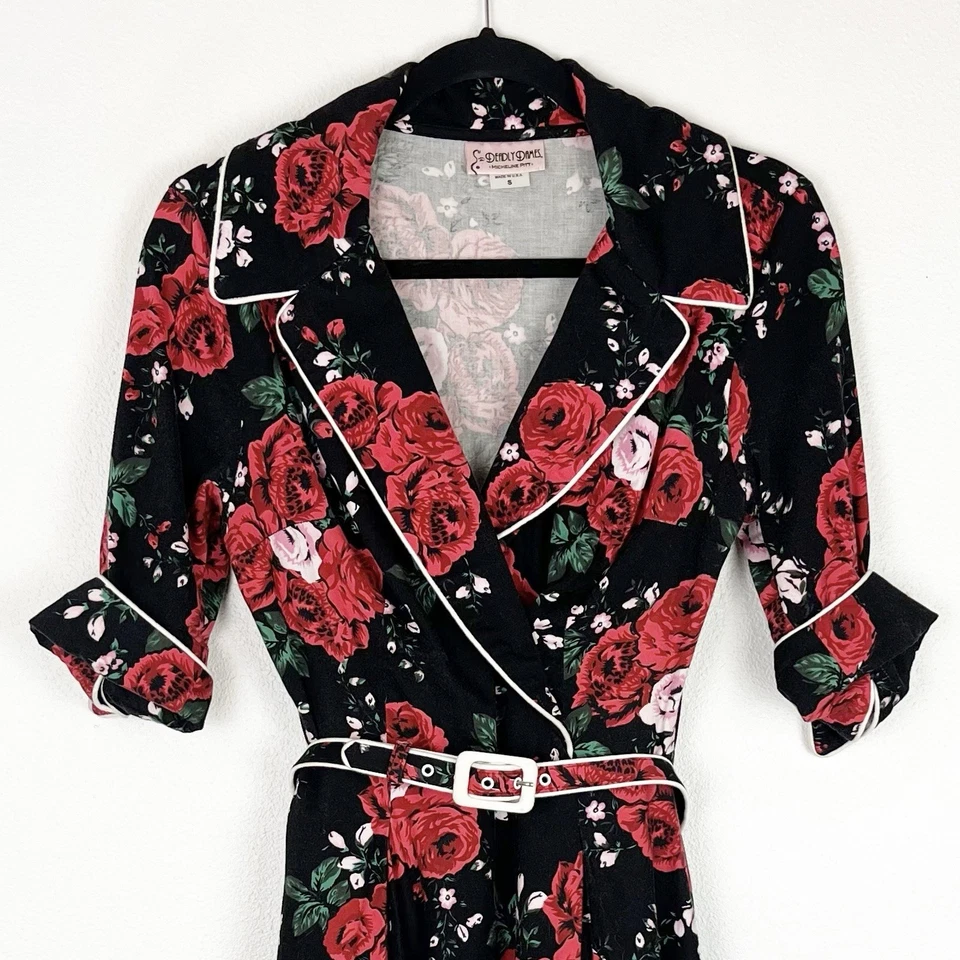 Vestido de Alta Costura Deadly Dames Pinup Negro Rojo Rosas Ajuste Floral Acampanado Retro Pequeño Foto 3 de 4