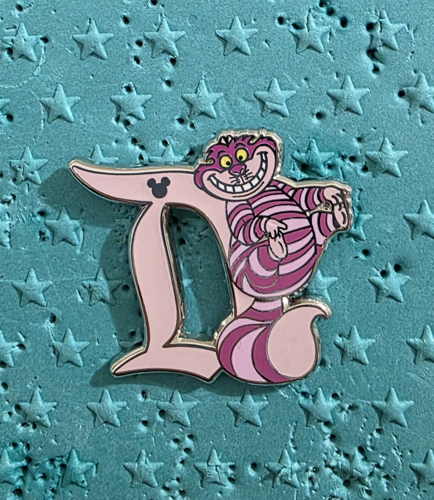 Disney Pin Cheshire Cat Character D Hidden Mickey Character Disneyland 2020