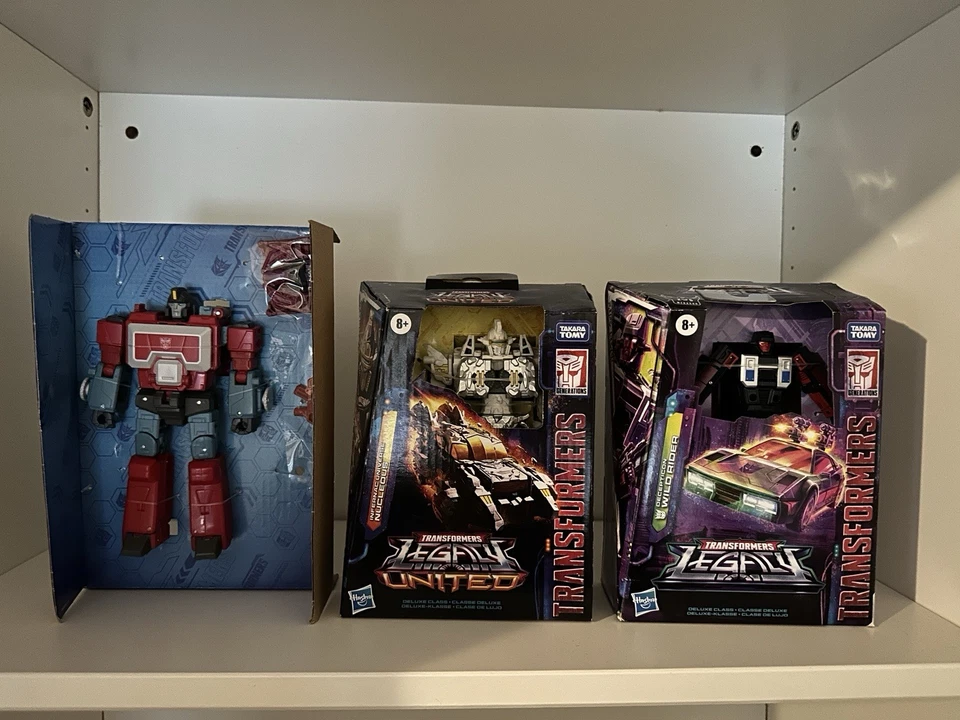 Transformers Generations Lot (Siege, Kingdom, Legacy, AotP, Studio Series) - Image 2 of 4