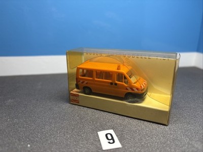 Busch 47311 Fiat Ducato Bus Kombi orange Baustellenfahrzeug in OVP (83)