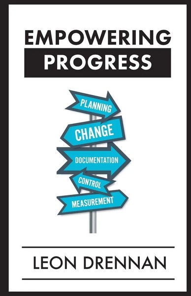 Empowering Progress Leon Drennan Taschenbuch Kartoniert / Broschiert Englisch-image