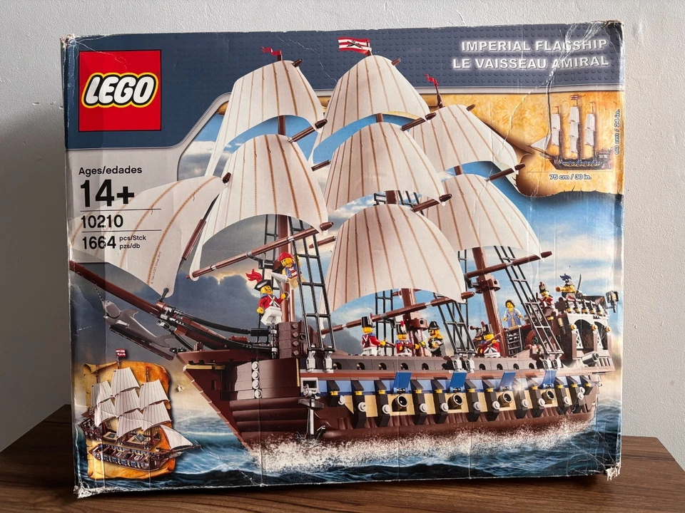 LEGO Pirates 10210 Imperial Flagship, photo 1 of 5