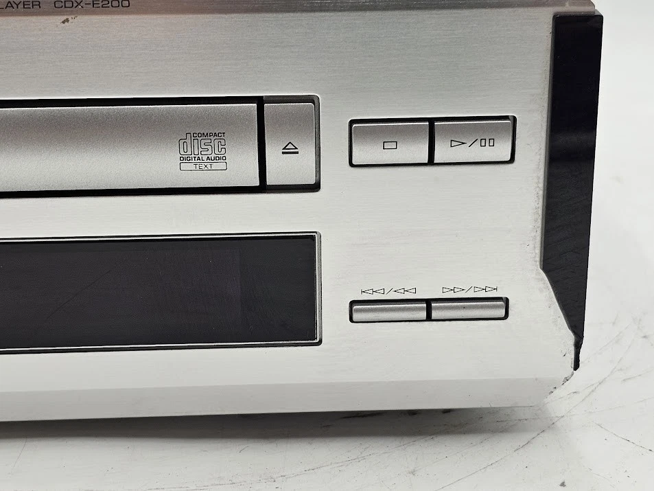 Yamaha CDX-E200 CD Player - Not Working, Cosmetic Wear - Image 3 of 4