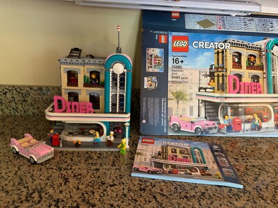LEGO Creator Expert: Downtown Diner 10260 built once ALL pieces