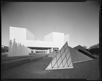 Photo:National Gallery of Art East Building, Washington, D.C.. Exterior