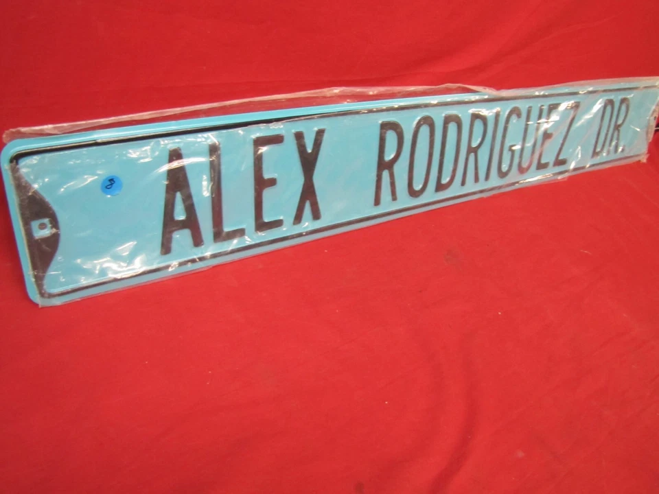 Vintage NOS Alex Rodriguez Seattle Mariners Embossed Metal Street Sign 42" Long! - Image 2 of 4