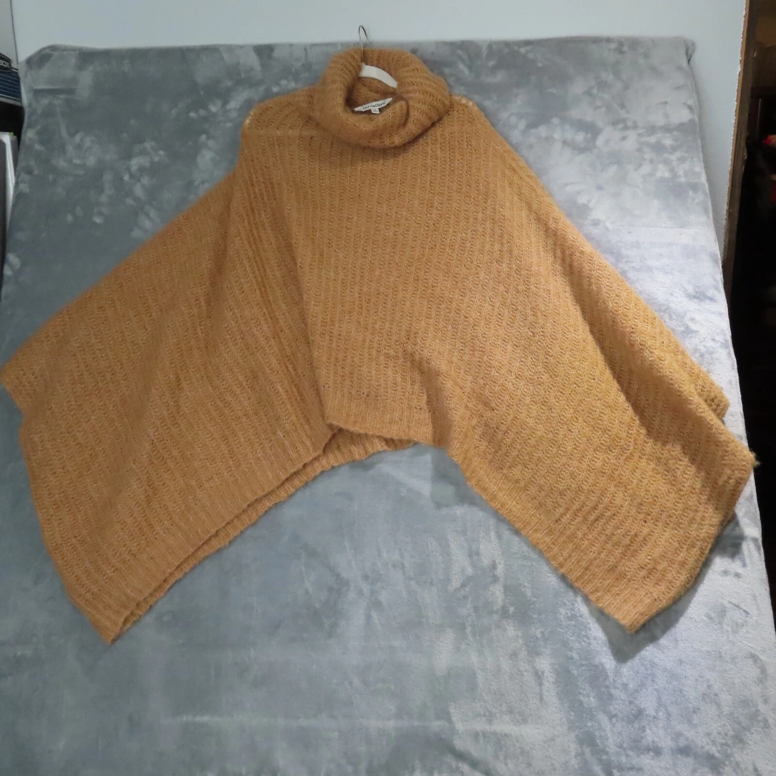 DAVI & DANI Poncho Sweater Womens Medium Camel Tan Turtleneck Knit Wrap