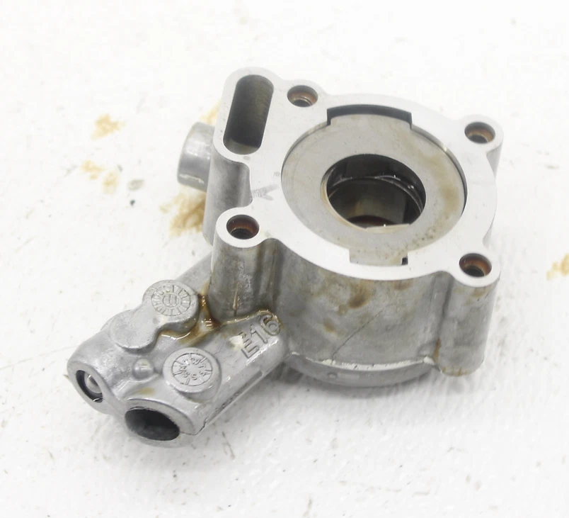 2009-2016 Harley Davidson Road King Engine Motor Oil Pump Foto 3 de 4