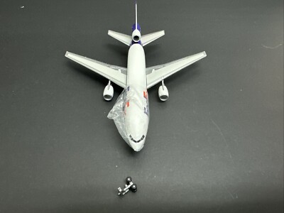 Dragon Wings 1:400 Scale Federal Express FedEx McDonnell Douglas