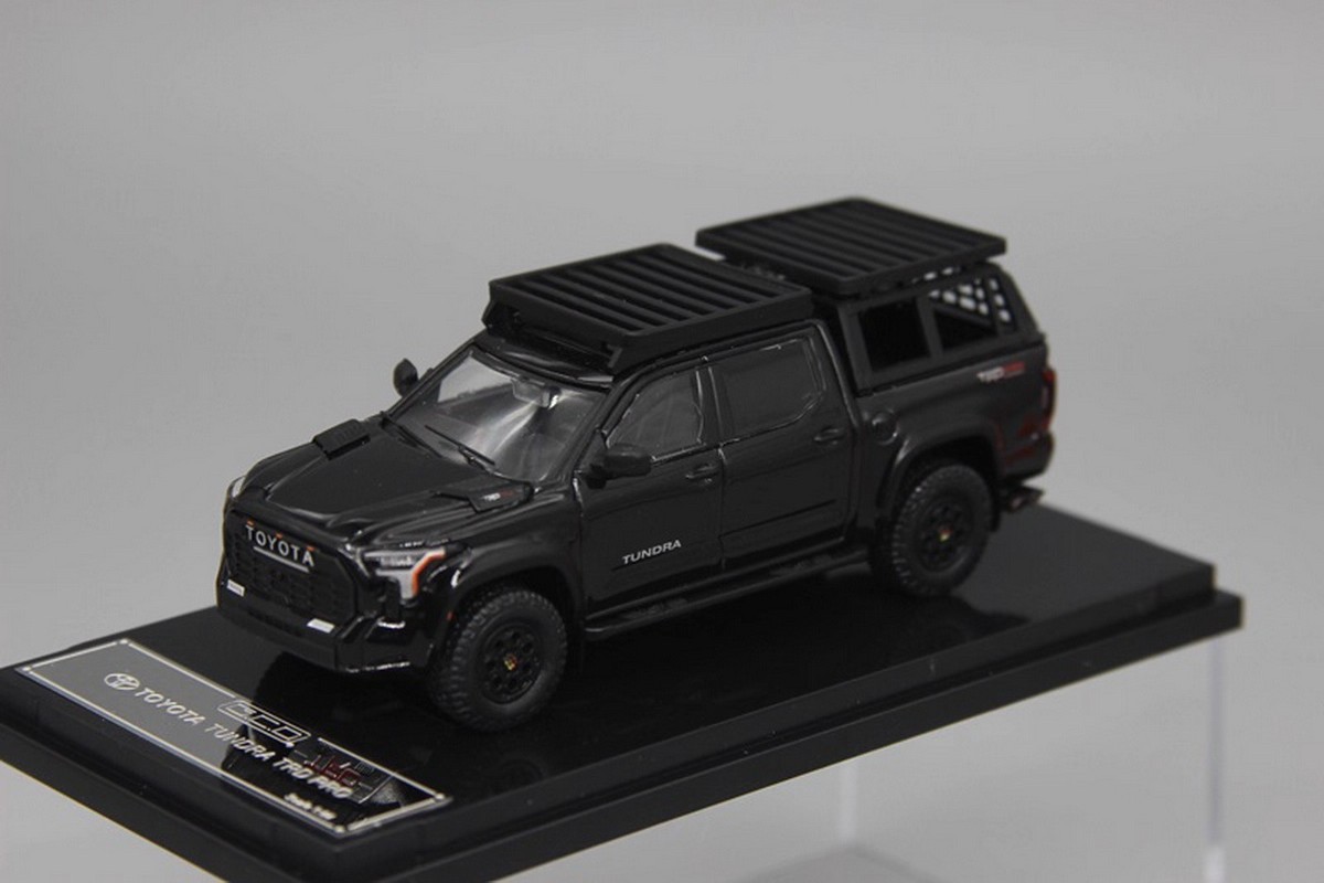 GCD 1/64 Scale Toyota Tundra Black Diecast Car Model Toy
