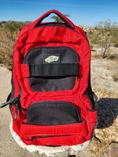Mochila de skate Vans Transient II roja negra | Bolso 32L modelo europeo raro