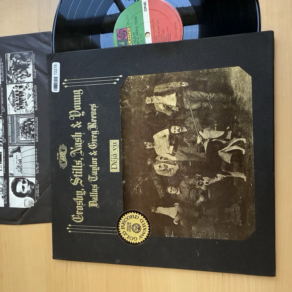 Crosby Stills Nash and Young Deja Vu 1970 US Press Vinyl Complete W/OG Sleeve! - Image 2 of 4