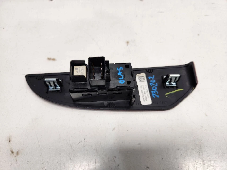 2007 Chevrolet Avalanche 1500 Drivers Left Rear Window Switch *Woodgrain* - Image 3 of 4