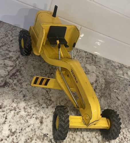 Vintage 1960's Yellow Tonka Road Grader Tractor Pressed Steel 11”Metal Toy