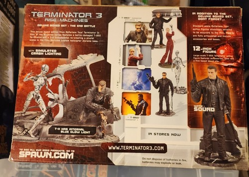 Terminator 3 Rise of the Machines The End Battle McFarlane Toys Deluxe Boxed Set - Picture 2 of 2