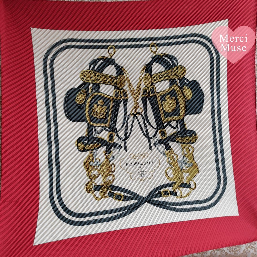 Hermes Pleated Carre 90 Scarf Red Preowned Excellent Condition No Box Authentic