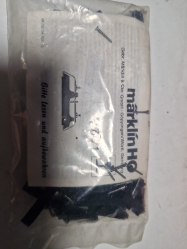 Märklin 7171 HO Schalldämmleiste 49er Set & Senkholzschrauben Modelleisenbahn | Condition: Neu